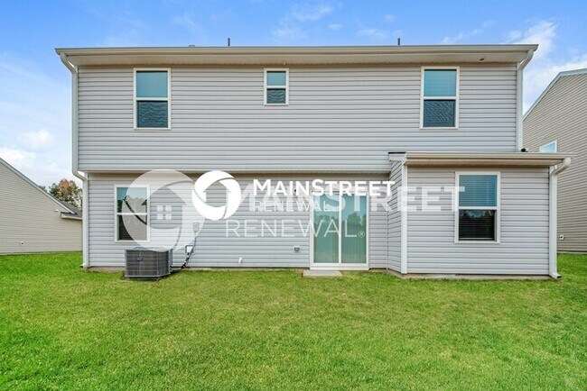 Building Photo - 4 Bedroom Pet-Friendly Home in Zebulon, NC with Main Street Renewal