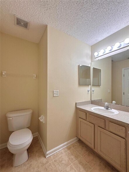 Building Photo - 89 Berkshire Ln