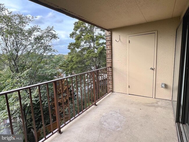 Building Photo - 118 Roberts Ln