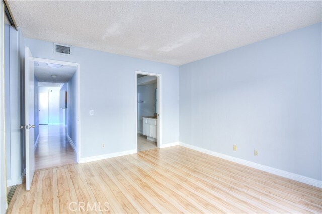 Building Photo - 3 Carriage Way