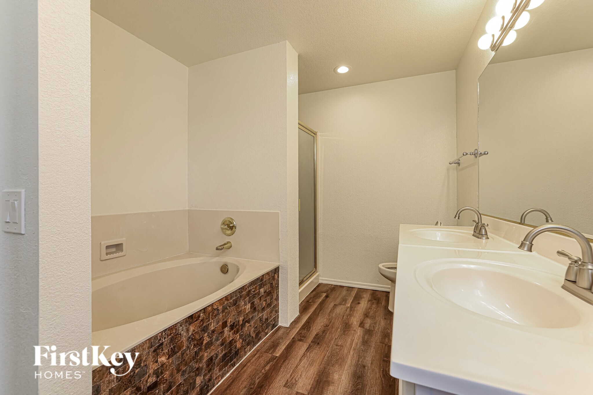 Building Photo - 13713 E Diablo Creek Dr
