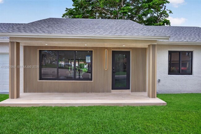 Building Photo - 8668 SW 50th St