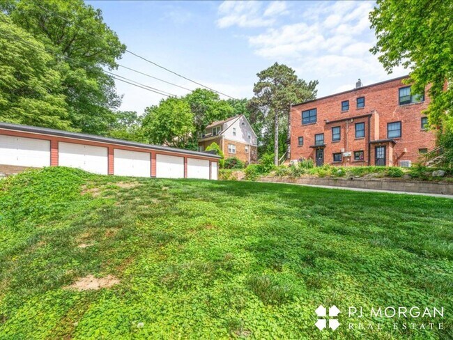 Building Photo - 3603 Davenport St