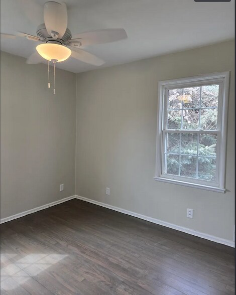 Building Photo - 38 Hartland St