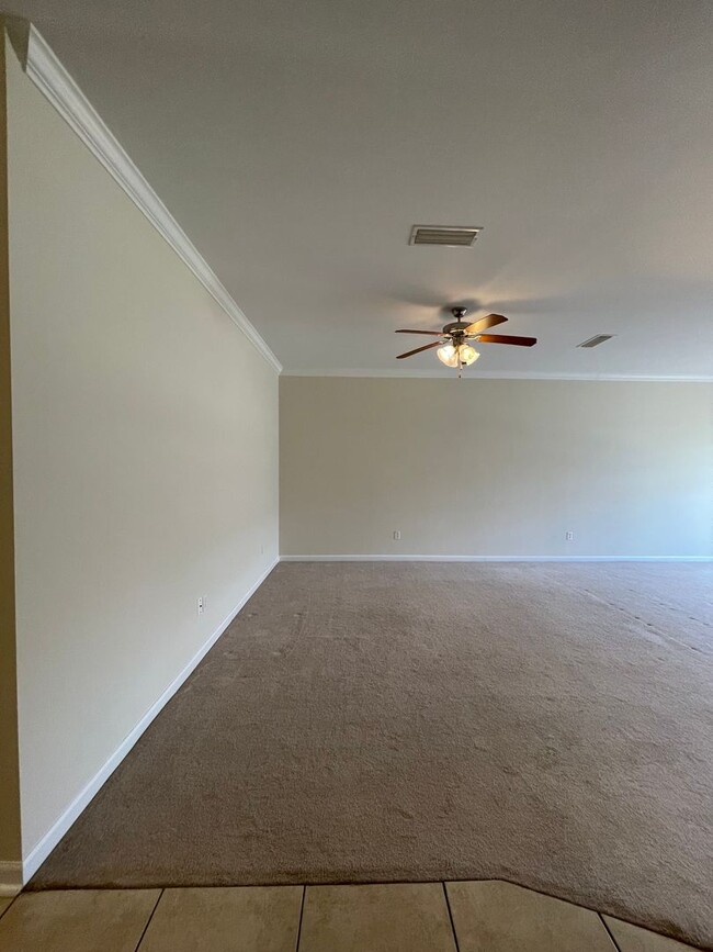 Building Photo - Cotton Creek - One Story Townhome!