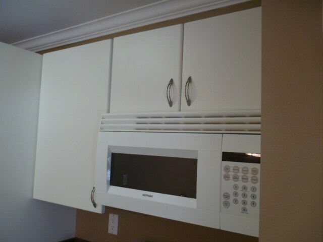 Building Photo - 18350 Hatteras St