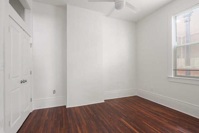 Building Photo - 901 Howard Ave