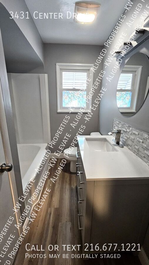 Building Photo - 3431 Center Dr