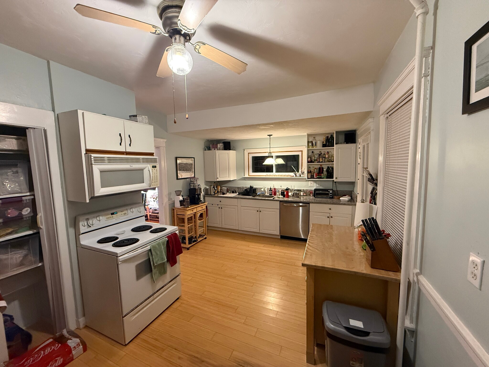 Building Photo - 304 Lake Ave