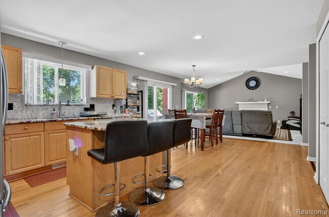 Building Photo - 2825 Long Meadow Ln