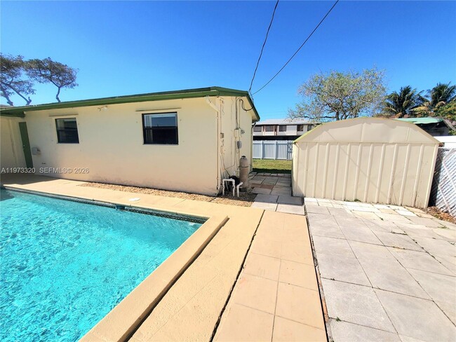 Building Photo - 7791 NW 39th St