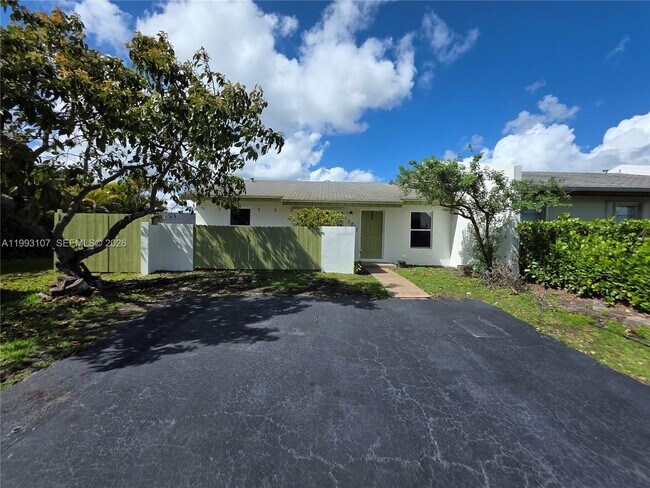 Building Photo - 12241 SW 115th Terrace