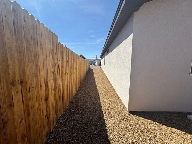 Building Photo - Brand New 2BR home with fenced yard