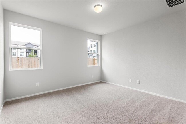 Building Photo - 2713 Totley Rd