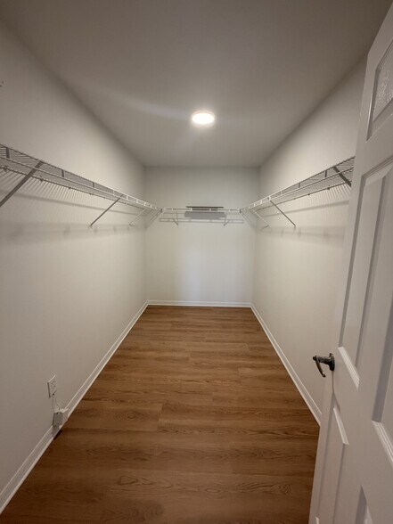 Master Bedroom Closet - 1849 Valley Ridge Loop