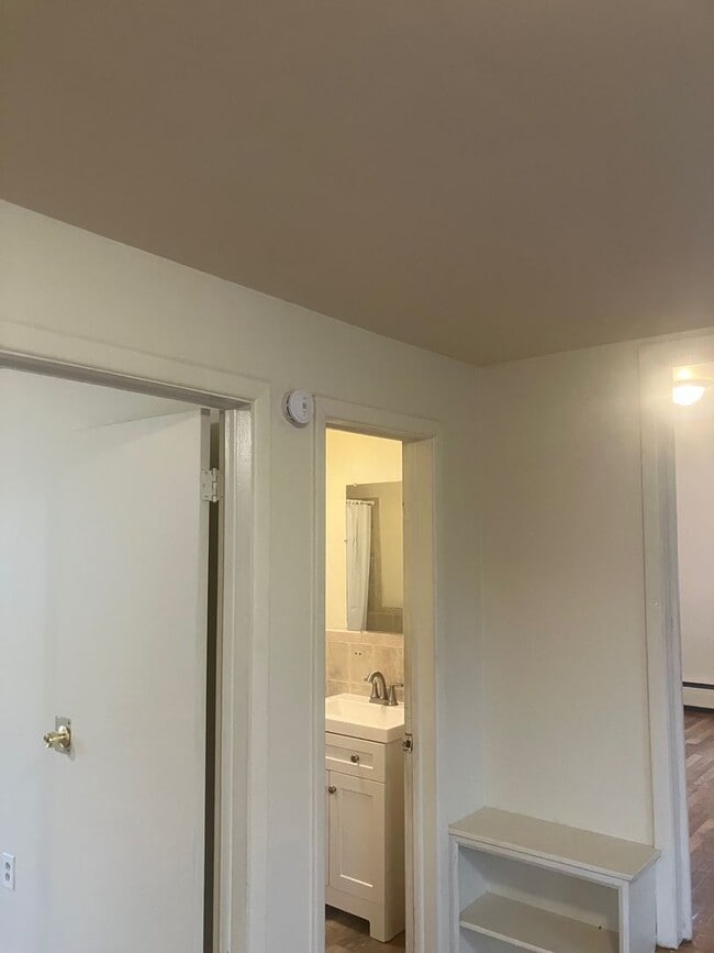 Building Photo - 114 Olivia St