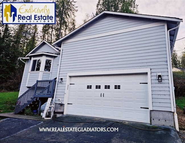 Building Photo - 4 Bed 2.5 Bath in River King Estates - Dog...