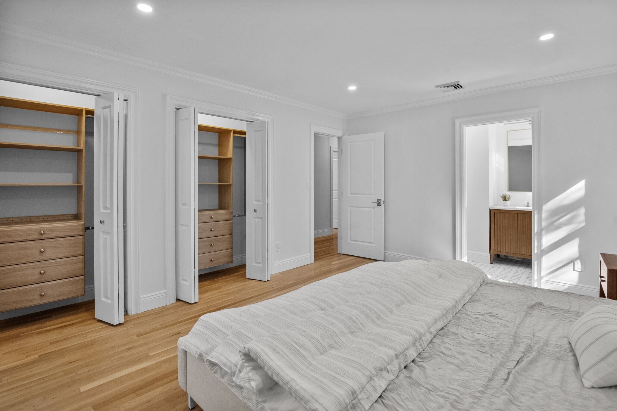 Building Photo - 341 Millwood Rd