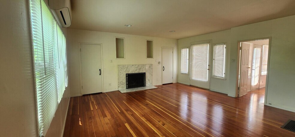 Building Photo - 1301 N Maryland Ave