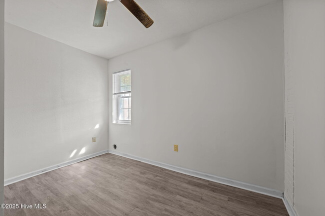 Building Photo - 700 2nd Ave