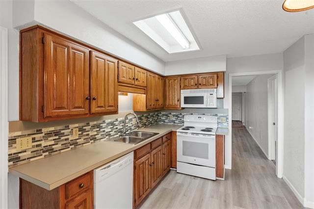 Building Photo - 841 Country Club Pl