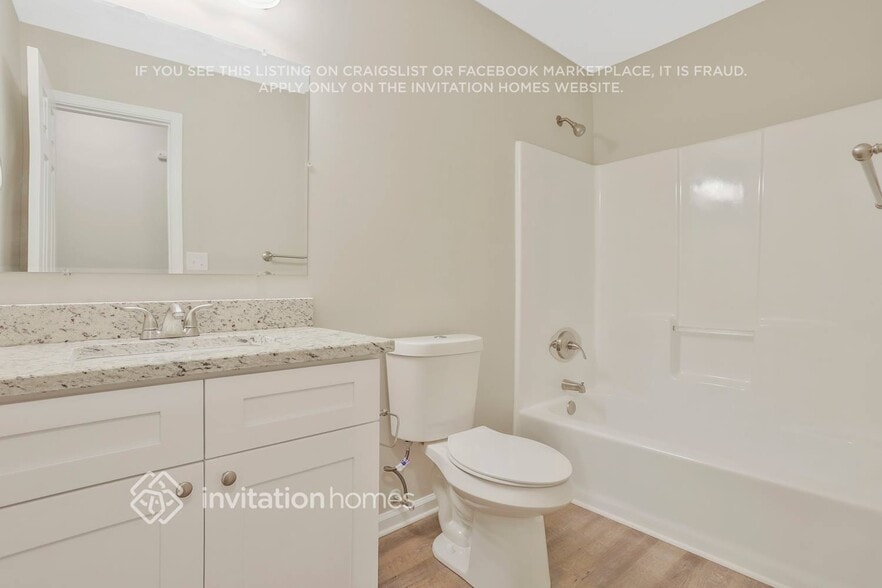 Building Photo - 3834 Deercreek Dr