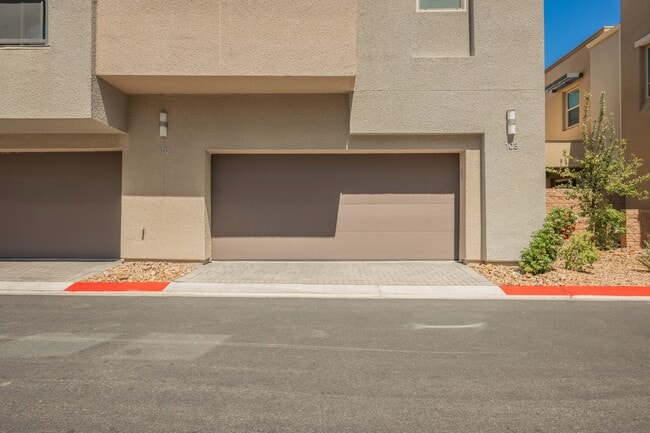 Building Photo - 11262 Cactus Tower Ave