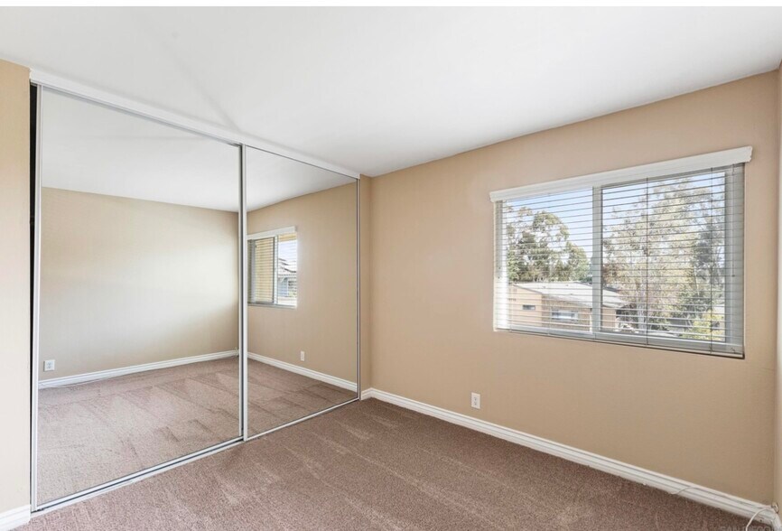 Building Photo - 9949 Erma Rd
