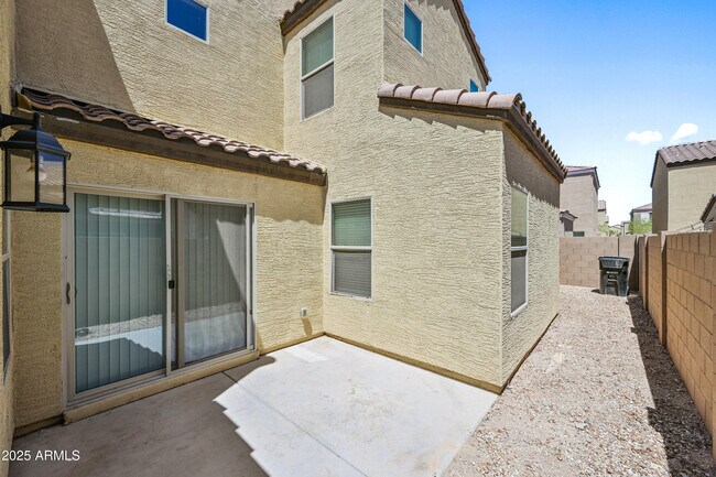 Building Photo - 8047 W Albeniz Pl