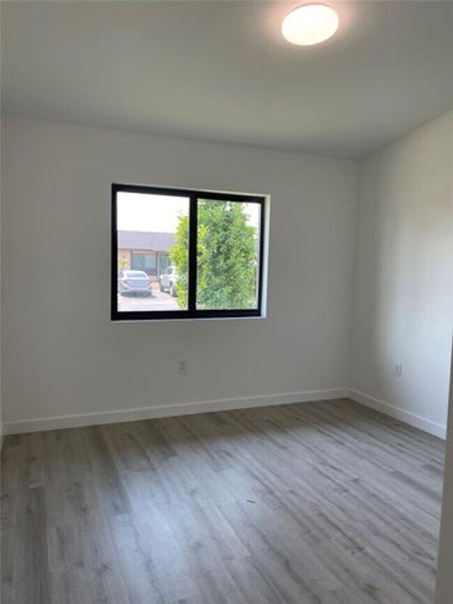 Building Photo - 4741 SW 135th Pl