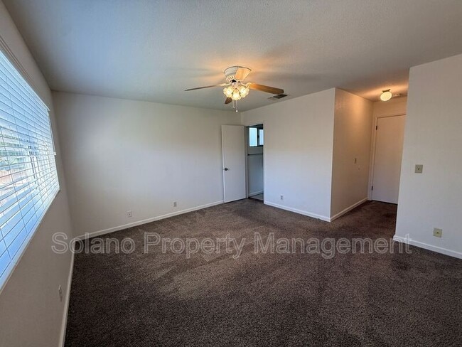 Building Photo - 500 Bella Vista Dr