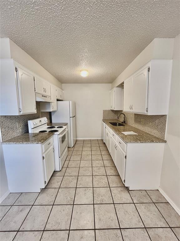 Building Photo - 1712 Jennifer Cir
