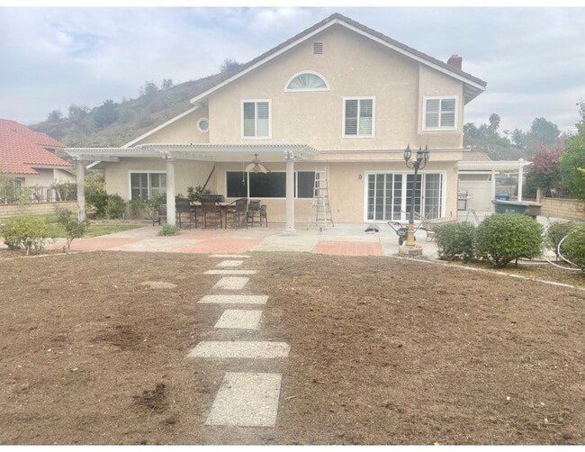 Building Photo - 19852 E Round Hill Ln