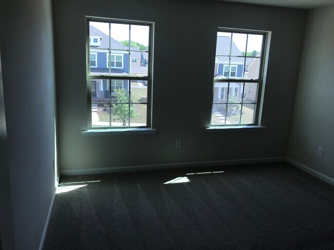 Building Photo - 1037 Bannister Rd