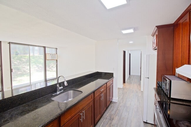 Building Photo - Bougainville – Spacious 4 Bedroom, 2 Bath ...