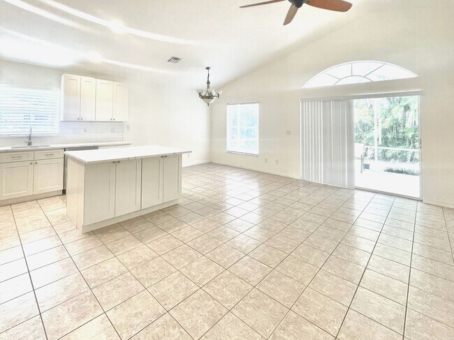 Building Photo - 1713 Carriage Brooke Dr