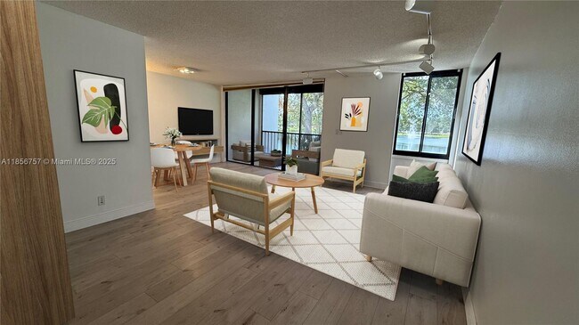 Building Photo - 3309 Bridgewood Dr