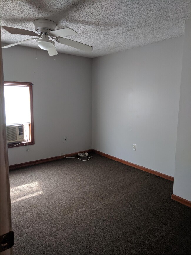 Building Photo - 309 Mohawk Ave