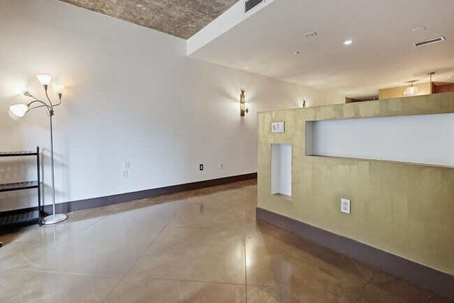 Building Photo - 1225 Island Ave