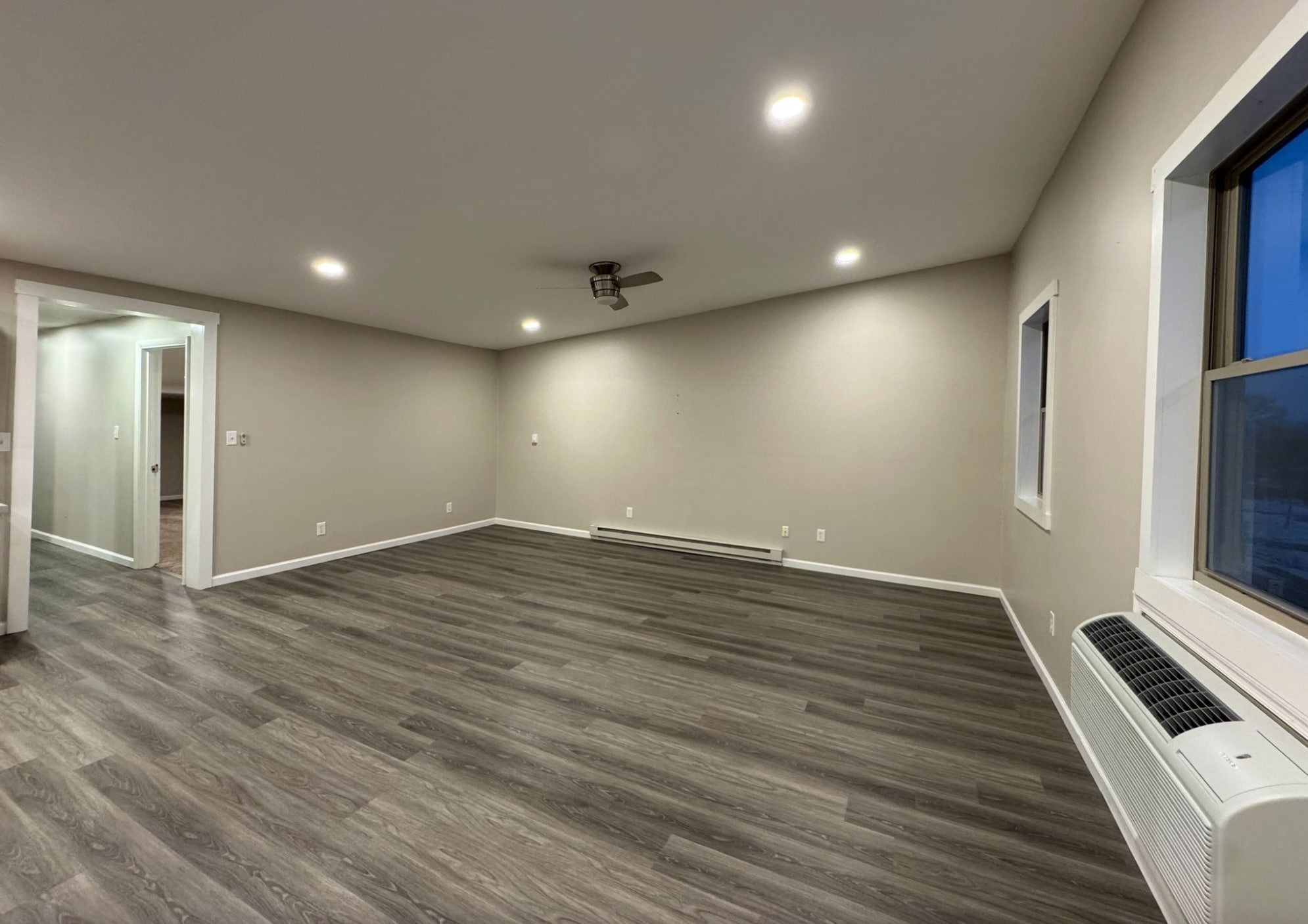 Building Photo - 107 W Biddle St