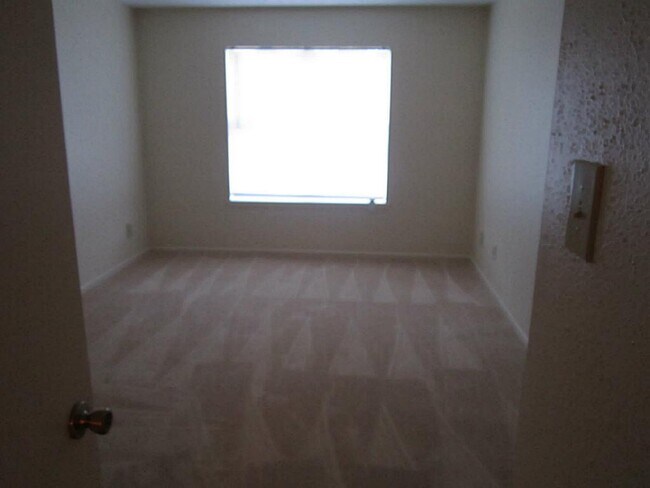 Building Photo - 10555 Turtlewood Ct