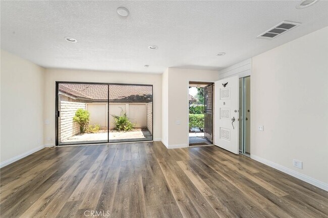 Building Photo - 3093 Via Serena N