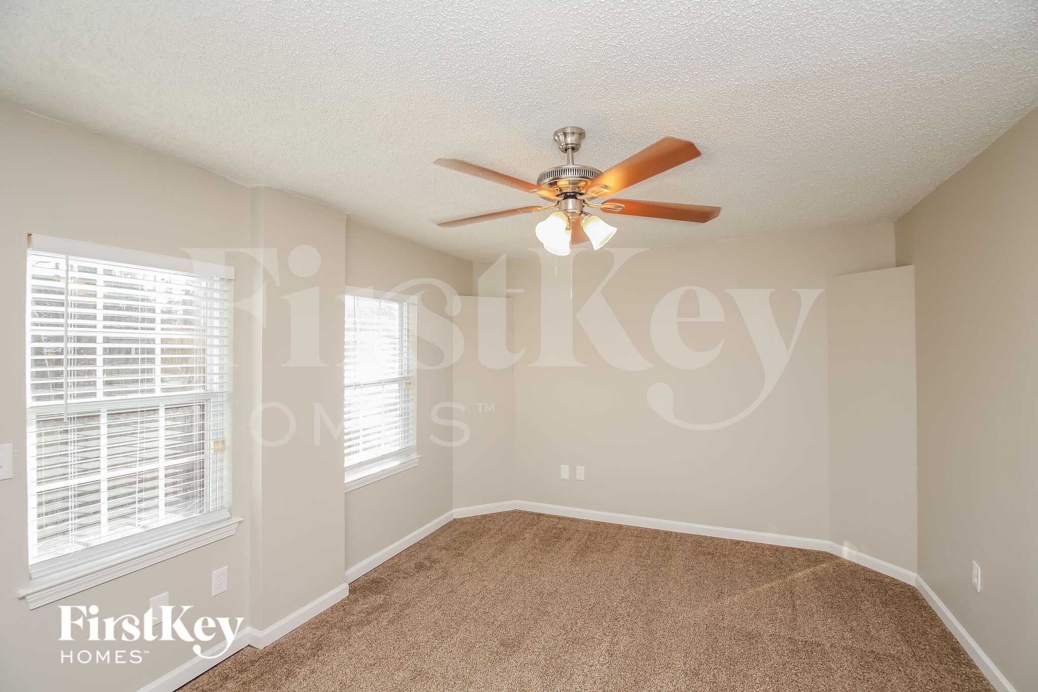 Building Photo - 1404 Chapel Hill Ln SW