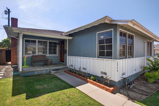 Building Photo - 3 Bed, 2 Bath home in quiet neighborhood