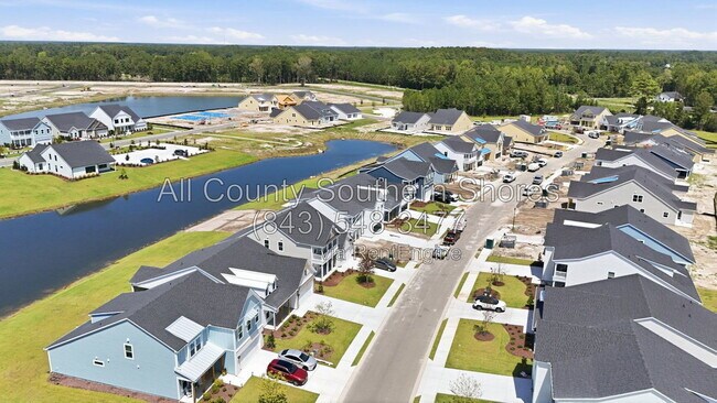 Building Photo - 3084 Claredon St