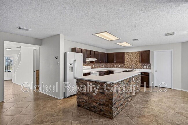 Building Photo - 7702 Fairton Pl