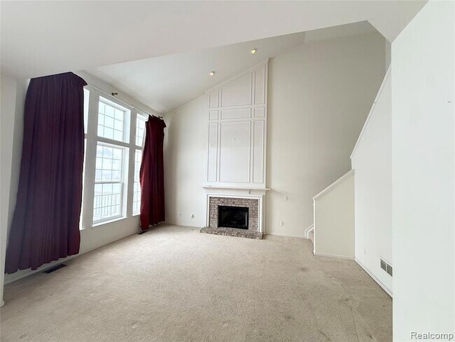 Building Photo - 6122 Cherrywood Dr