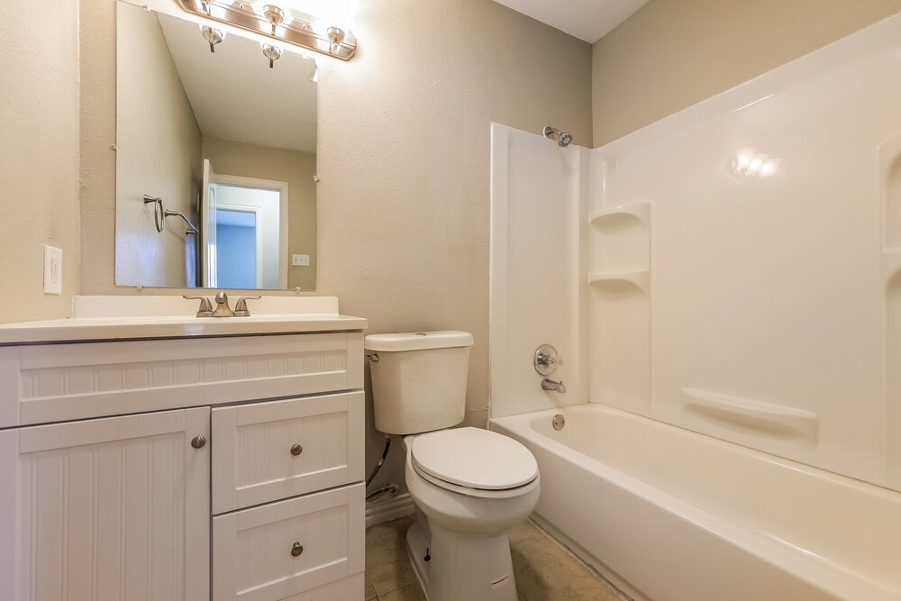 Building Photo - 1108 N Knowles Dr