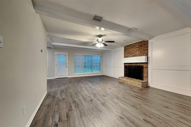Building Photo - 15318 Sterling Lake Dr