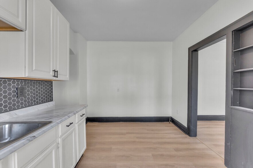 Building Photo - 3447 E 140th St